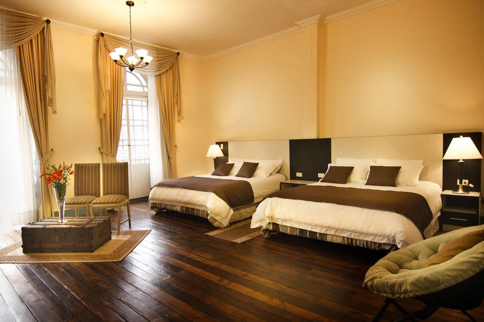 Del Parque Hotel & Suites Cuenca Bagian luar foto